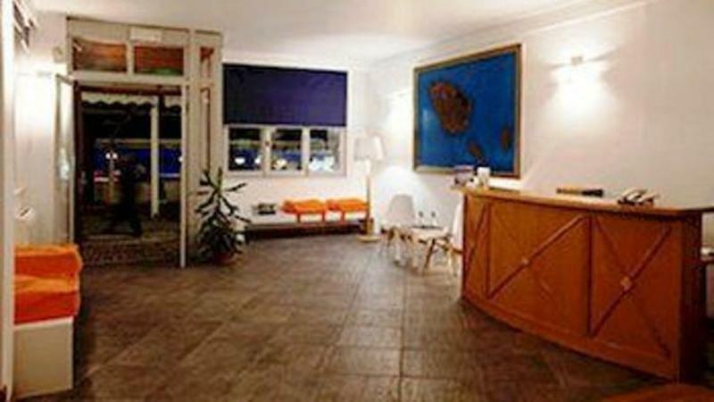 Hotel Roumani 斯派赛斯 外观 照片